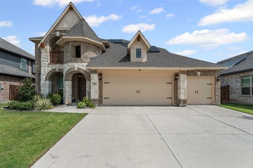 520 Ridgewater Trl, Fort Worth, TX, 76131-3232 | Card Image