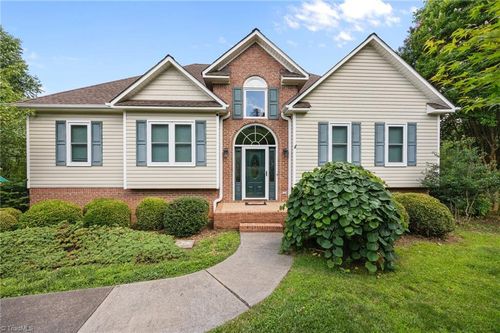 145 Savannah Ct, Advance, NC, 27006-7513 | Card Image