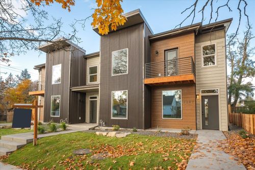 3207 E 30th Ave, Spokane, WA, 99223-3737 | Card Image