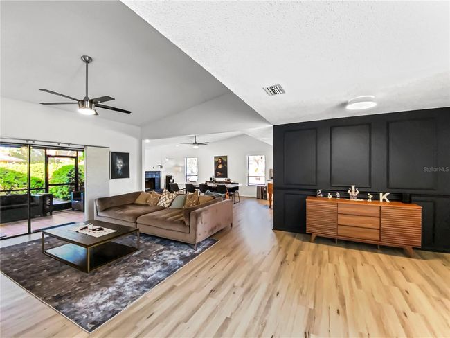 5744 Augusta Cir, House other with 3 bedrooms, 2 bathrooms and null parking in Sarasota FL | Image 5