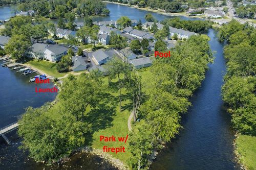 109-300 Foxwood Drive, Waterford, WI, 53185 | Card Image