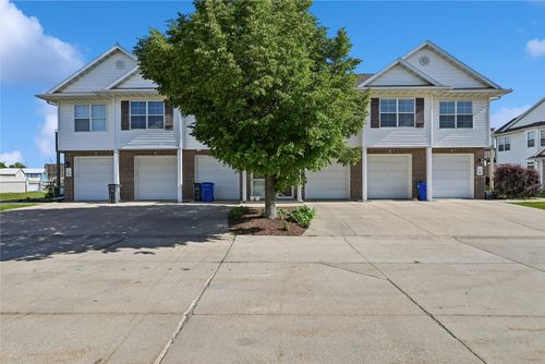 f-4622 1st Ave Nw, Cedar Rapids, IA, 52405-5514 | Card Image