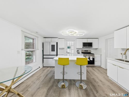 2-115 Wilton Rd, Westport, CT, 06880-3110 | Card Image
