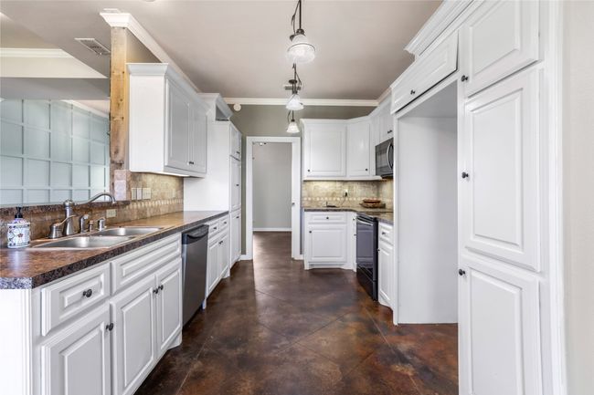 2245 Block Rd, House other with 3 bedrooms, 2 bathrooms and null parking in Gunter TX | Image 23