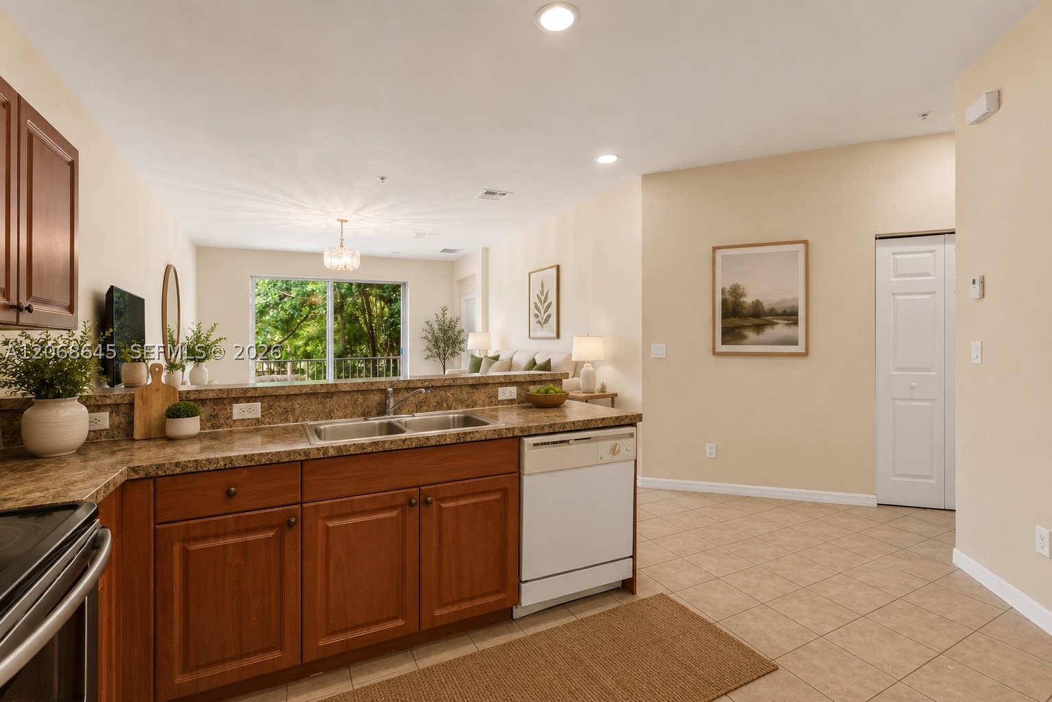 Residential in Riviera Beach 3