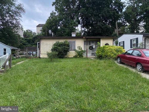 2420 Mckinley Ave, WEST LAWN, PA, 19609-2233 | Card Image