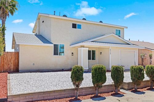 8025 Peach Point Ave, San Diego, CA, 92126-2106 | Card Image