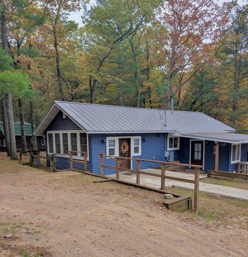 9562 S Rainbow Lake Dr, Baldwin, MI, 49304-8888 | Card Image