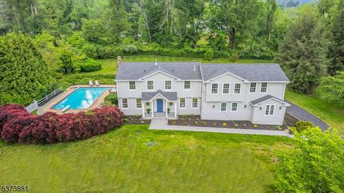 26 Brockden Dr, Mendham Twp, NJ, 07945-3007 | Card Image