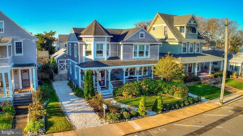 204 Coral St, BEACH HAVEN, NJ, 08008-1650 | Card Image
