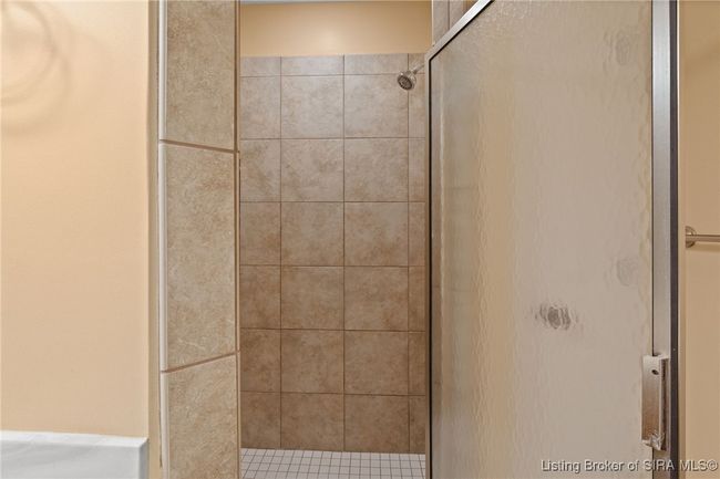 8435 Aberdeen Ln, Home with 3 bedrooms, 2 bathrooms and null parking in Charlestown IN | Image 35