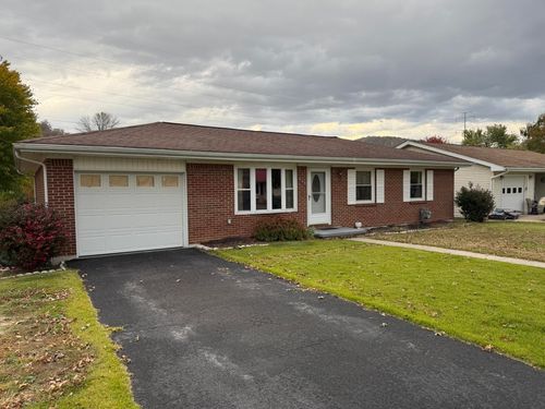 509 Brentwood Dr, Covington, VA, 24426-6421 | Card Image