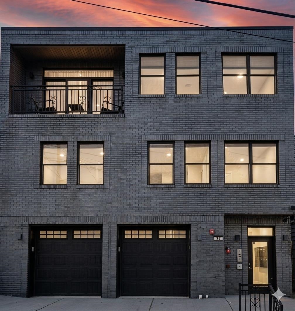 Residential in JC, Heights 5