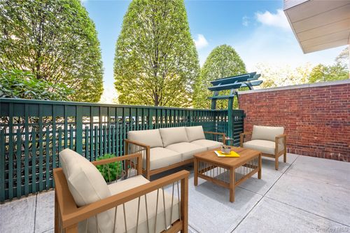 unit-m27-100 Hilton Ave, Garden City, NY, 11530-1599 | Card Image