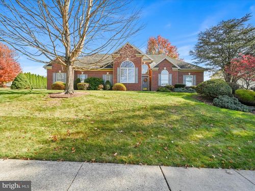 725 Washington St, SHOEMAKERSVILLE, PA, 19555-1331 | Card Image