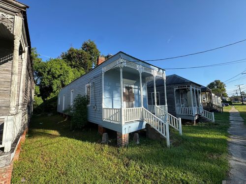 618 Lessard St, Donaldsonville, LA, 70346-3320 | Card Image