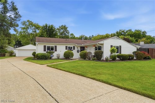 33909 Clark Dr, North Ridgeville, OH, 44039-4112 | Card Image