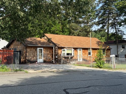 206 Burnham Rd, Lowell, MA, 01852-1614 | Card Image
