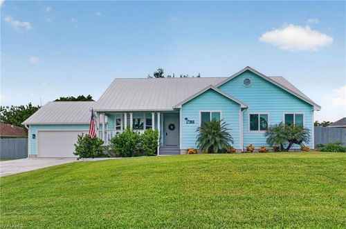 20520 Pine Tree Ln, ESTERO, FL, 33928-2530 | Card Image
