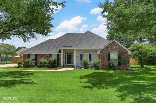 230 Ridgefield Dr, Bossier City, LA, 71111-2369 | Card Image
