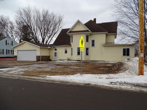 515 E Prospect St, Durand, WI, 54736-1241 | Card Image