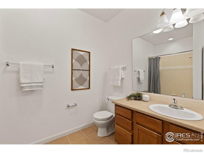Full Bathroom | Image 23