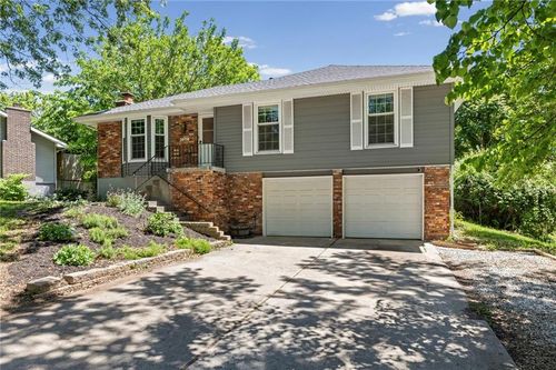1808 Se Manor Pl, Blue Springs, MO, 64014-3832 | Card Image