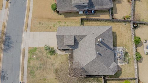 307 Briars Ct, Bossier City, LA, 71111-6133 | Card Image