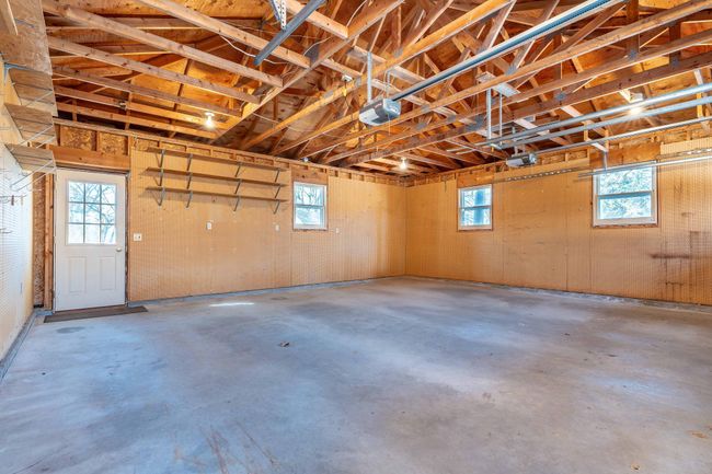 Garage | Image 38