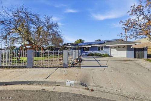 19 Zircon Cir, Las Vegas, NV, 89106-3729 | Card Image