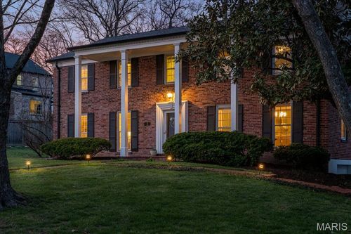 61 York Dr, Brentwood, MO, 63144-1051 | Card Image