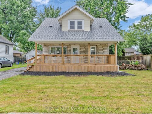 {{alt}} | Card Image