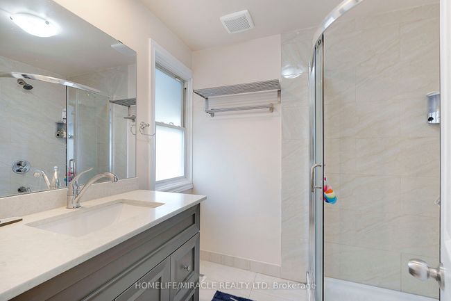 4310 Bampfield St, House other with 6 bedrooms, 5 bathrooms and 2 parking in Niagara Falls ON | Image 21