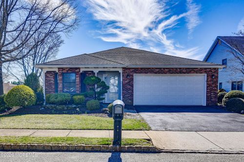 1 Benchley Dr, Marlboro, NJ, 07746-1786 | Card Image