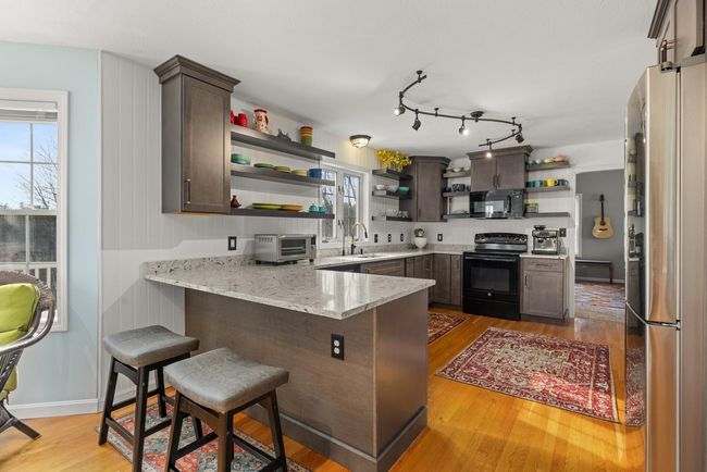 110 Sky View Dr, House other with 3 bedrooms, 3 bathrooms and null parking in Pelham NH | Image 7
