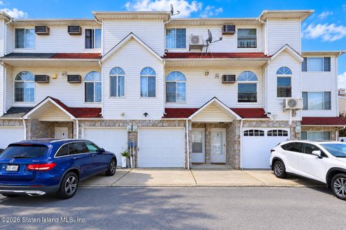 15 Temple Court, Staten Island, NY, 10314 | Card Image