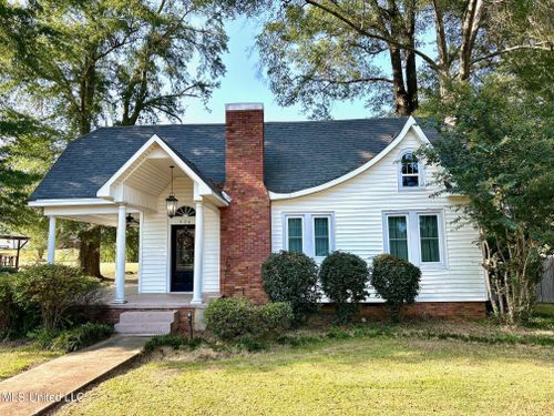 406 E Main St, Carthage, MS, 39051-4227 | Card Image
