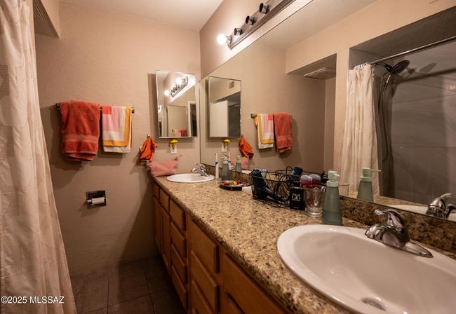 Home-6 | Image 12
