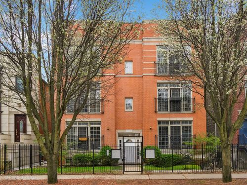 1w-1945 W Erie St, Chicago, IL, 60622-5522 | Card Image