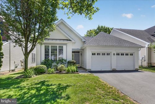 132 Einstein Way, EAST WINDSOR, NJ, 08512-2546 | Card Image
