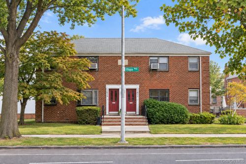 2-22-16-19 Utopia Pkwy, Whitestone, NY, 11357-3318 | Card Image