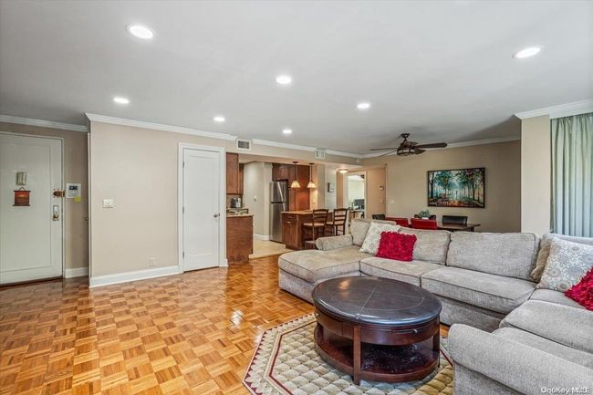 Living Room | Image 4
