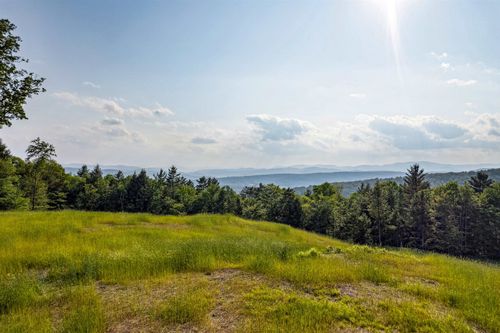 1985 Gee Hill Rd, South Royalton, VT, 05068 | Card Image