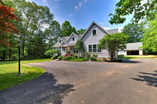19 Sherwood Pl, Monroe, CT, 06468-1039 | Card Image