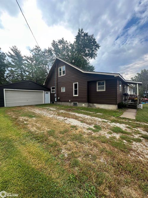 1620 River St, Iowa Falls, IA, 50126-1025 | Card Image
