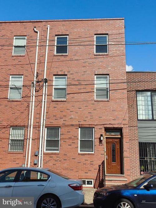2r-631 N 11th St, PHILADELPHIA, PA, 19123-2512 | Card Image