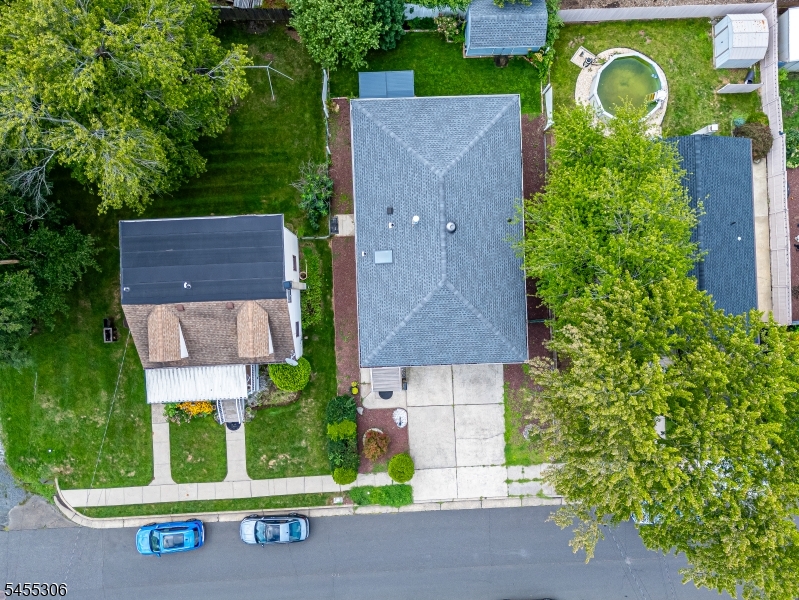 Residential in Metuchen Boro