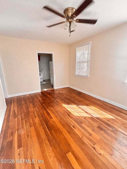 3233 Post St, JACKSONVILLE, FL, 32205-6035 | Card Image