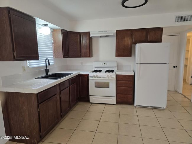 Kitchen | Image 4