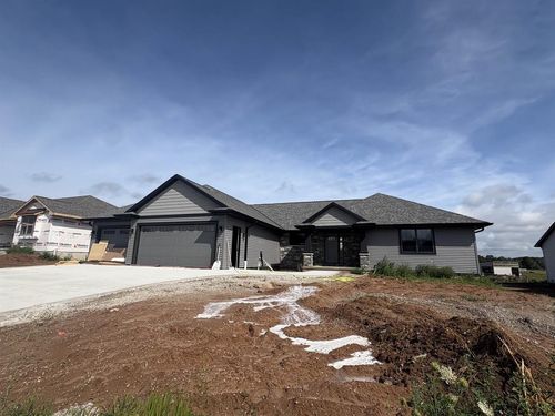 4044 Antwerp Avenue, HOWARD, WI, 54313 | Card Image